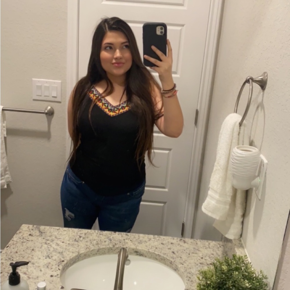 Meet your Posher, Laney